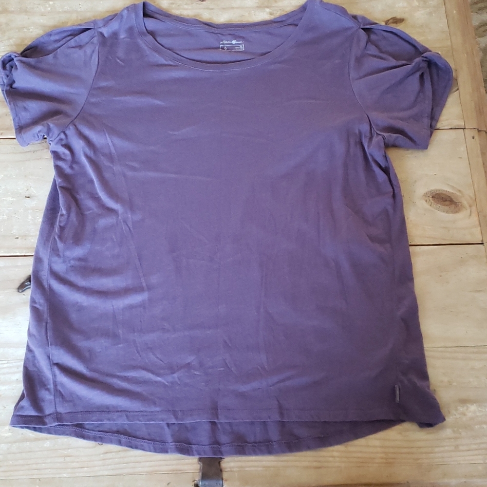 Eddie Bauer tshirt size XL excellent condition